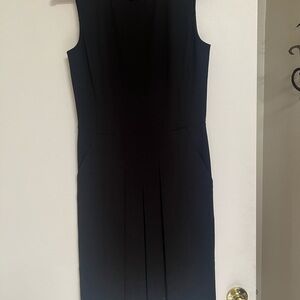 Vince. Black Sleeveless Pleated Dress With Pockets 6